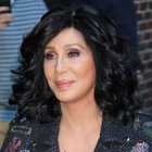 Cher annonce son retour en studio