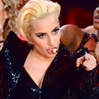 Victoria's Secret : Lady Gaga met le feu !