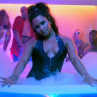 Demi Lovato nous invite à sa pool party !