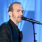 Calogero chante "Fondamental" en piano-voix