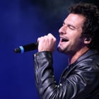 Amir reprend "Que je t'aime" sur scène