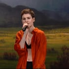 Chris chante "Comme si" chez Stephen Colbert