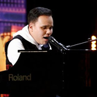 Un autiste aveugle bouleverse dans "AGT"