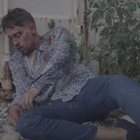 Lartiste raconte son agression dans son clip