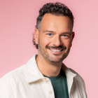 Star Academy : qui est Hugues, le nouveau prof ?