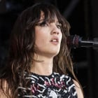 Jain répond aux critiques sur son clip