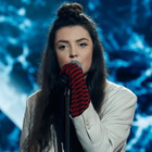 Hoshi chante "Nouveau jour"