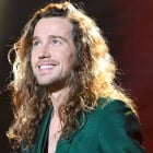 Julien Doré annonce la sortie d'un film au cinéma