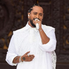Slimane annonce son retour en musique