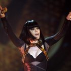 Jessie J improvise un concert dans un aéroport