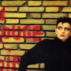 Ecoutez "En rouge et noir" repris par Loretta Kohl