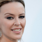 Kylie Minogue dévoile l'inédit "Skirt"