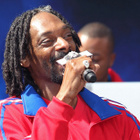 Snoop Dogg : écoutez "Let The Bass Go" !