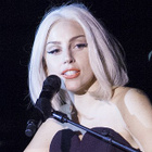 Gaga interprète l'hymne américain à la Gay Pride