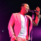 John Legend livre la ballade inédite "All of Me"
