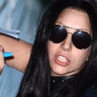 Lady Gaga accuse Perez Hilton de la harceler