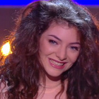 Lorde chante "Royals" en live au "Grand Journal"