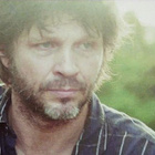 Bertrand Cantat chante "Droit dans le soleil"