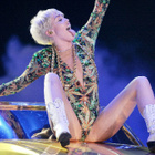 Katy Perry se moque (gentiment) de Miley Cyrus