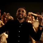 Christophe Willem dévoile le clip "L'été en hiver"
