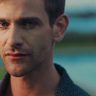 Josef Salvat : le clip drôle de "Open Season"