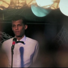 Stromae chante "Formidable" à Seattle
