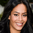 Amel Bent annonce son retour à la musique