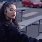 Ella Mai enchaîne avec "Shot Clock"