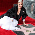 Pink reçoit son étoile sur Hollywood Boulevard