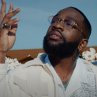 Tayc cartonne avec "Le temps"
