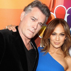 Jennifer Lopez rend hommage à Ray Liotta