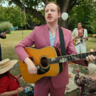 Two Door Cinema Club est "Lucky" dans son clip