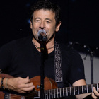 Patrick Bruel dévoile "J'avance", écrit par Hoshi