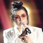 Hoshi en mode rock sur "Je partirai"