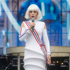 Arielle Dombasle moquée pour ce live détonant