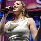 Helena : son premier album certifié or !