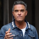 Robbie Williams explique pourquoi il repousse son album