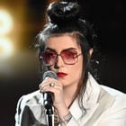 Hoshi accuse son ancienne compagne et manageuse d'abus