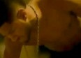 Usher enlève le haut dans "Lemme See"