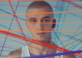 Lauv se transforme en "Sims"