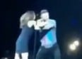 Adam Levine effrayé par une fan en plein concert