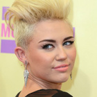 M. Cyrus : Dr Luke, Mary J. Blige pour son album