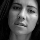 Marina & The Diamonds seule dans le clip "Lies"