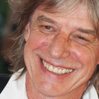 Jean-Louis Aubert défend Les Enfoirés