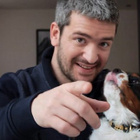 Grégoire : le clip homemade de "Dis-moi"