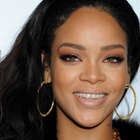 Top Titres : Rihanna s'envole, Ronson résiste