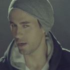 Enrique Iglesias torride dans "Noche y de dia"