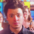 Kev Adams dans le clip de Julian Perretta et RAC