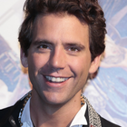 Mika va sortir son autobiographie