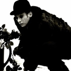 Saez dévoile deux titres inédits sur les attentats